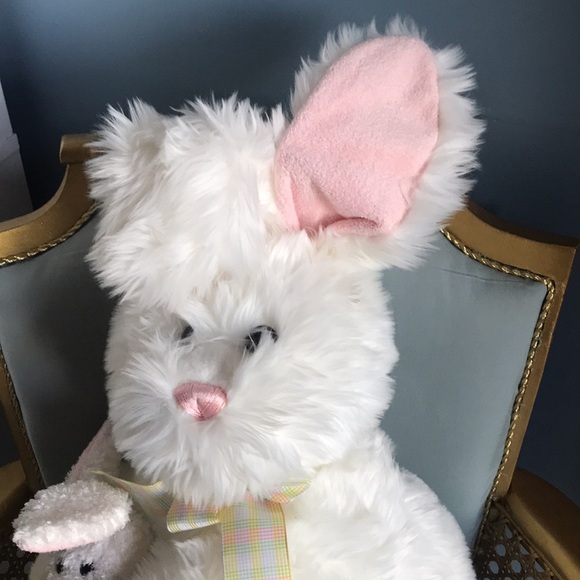 E & J Classics large white Easter bunny with baby in egg stuffed animal plushie - Picture 8 of 12